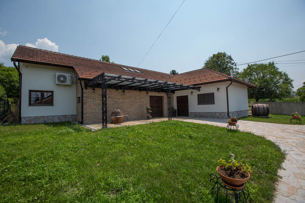 Дестилерија, Primavera studio
